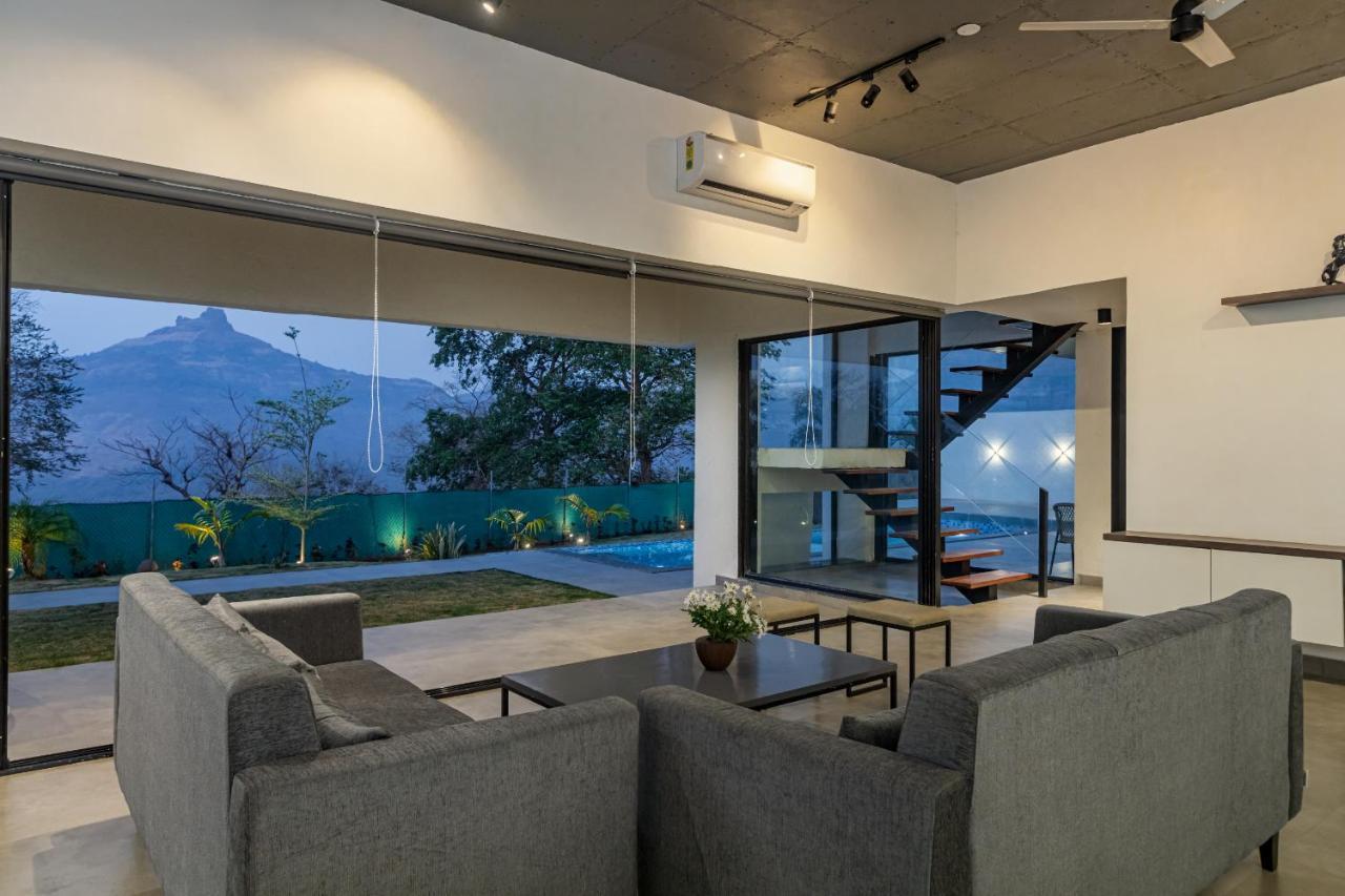 Saffronstays Stargazer, Karjat - Luxury Pool Villa With Lake View Экстерьер фото